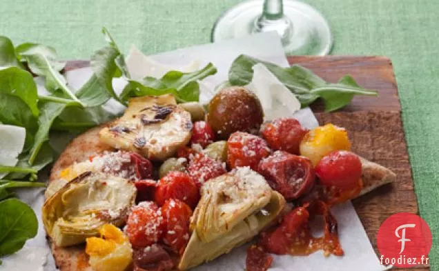 Pizza au Pain Plat aux Tomates Rôties et aux Artichauts