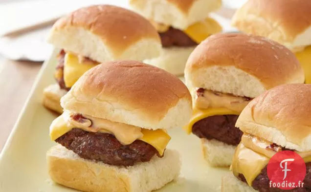 Mini Cheeseburgers à la Mayo Chipotle