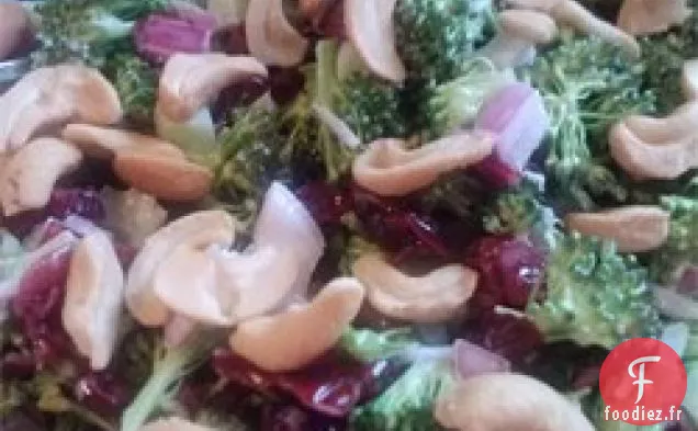 Délicieuse Salade de Brocoli aux Canneberges