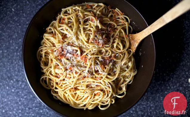 Linguine Au Pesto Tomate-amande