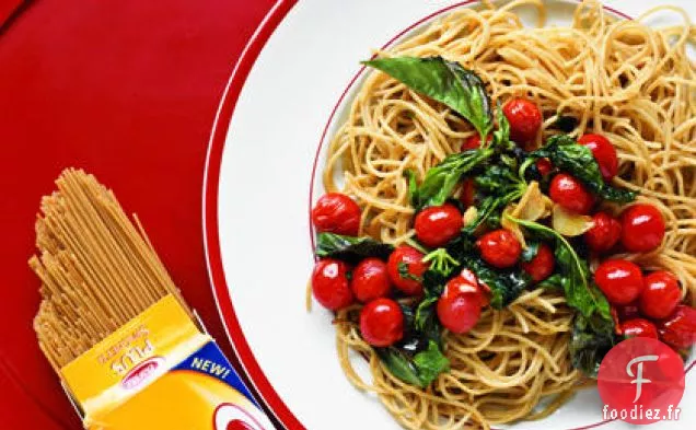Pâtes aux Tomates chaudes et au Basilic