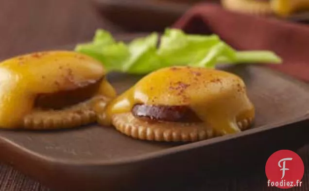 Garniture de Saucisse Fumée et de Fromage à la Memphis