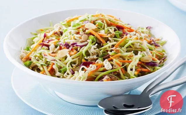 Salade de chou Asiatique Croustillante au Brocoli