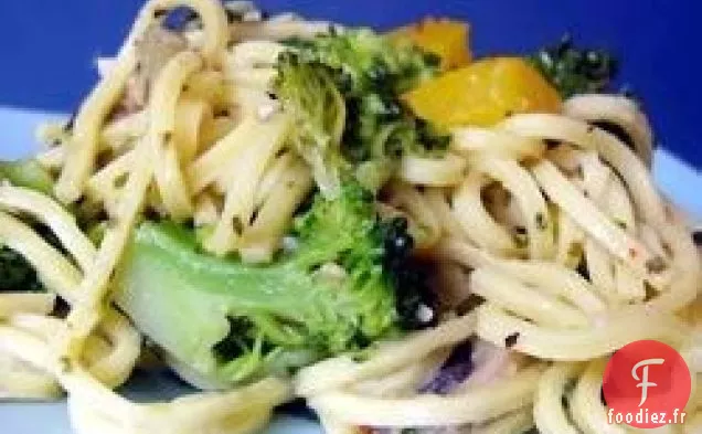 Linguini au Brocoli et Poivrons Rouges