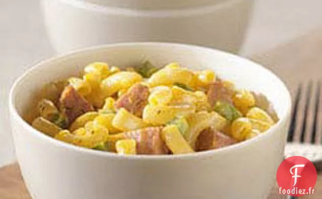Macaroni au Fromage avec Saucisse Fumée
