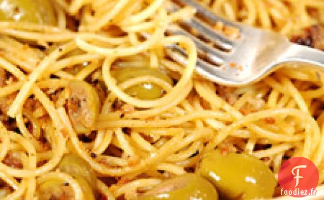 Spaghetti À La Sauce Aux Olives Vertes