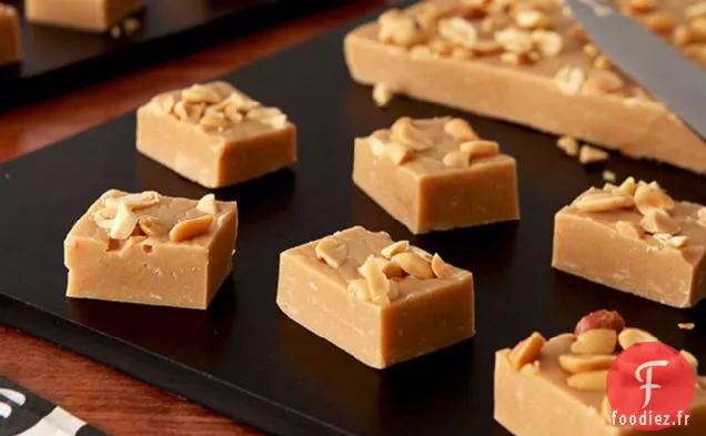 Fudge Crémeux à la Guimauve et au Beurre d'Arachide