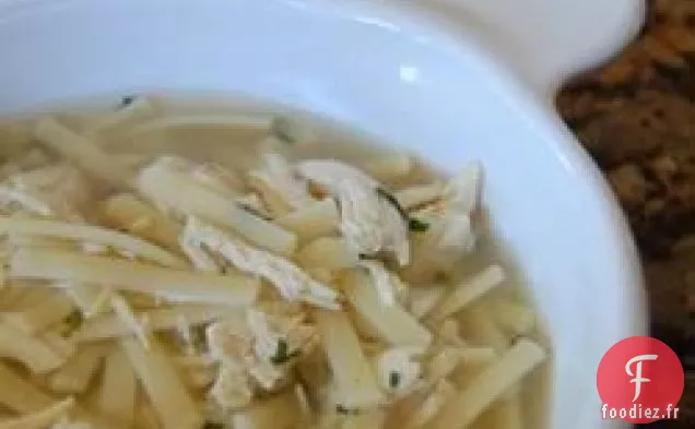 Soupe de Nouilles Au Poulet Super Facile