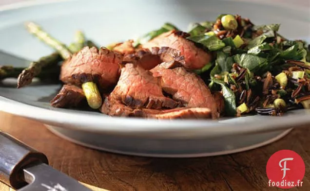 Steak de Flanc Asiatique aux Asperges et Pilaf de Riz Sauvage