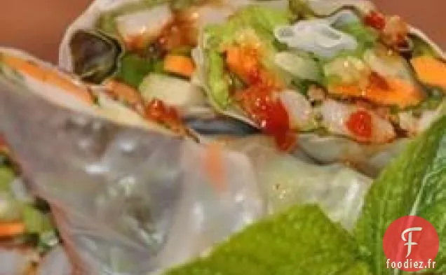 Rouleaux d'Été aux Crevettes avec Sauce aux Arachides Asiatiques
