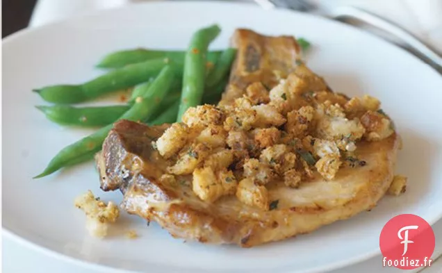 Côtelettes de Porc en Croûte Dorée aux Haricots Verts