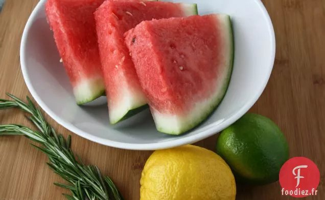 Limonade de Pastèque Infusée au Romarin