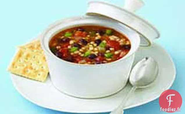 Soupe à la Tomate et À l'Orge aux Haricots Noirs
