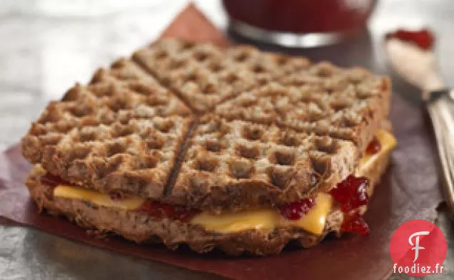 Fromage Grillé à la Confiture de Fraises