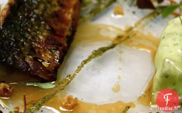 Maquereau grillé À La Flamme Avec Anguille Fumée Et Shiso