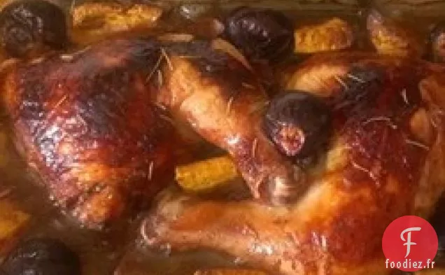 Poulet Rôti à la Figue, à la Banane Plantain et à l'Oignon Rouge