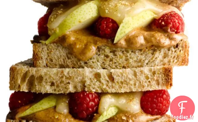 Sandwich au Beurre d'Amande et aux Fruits
