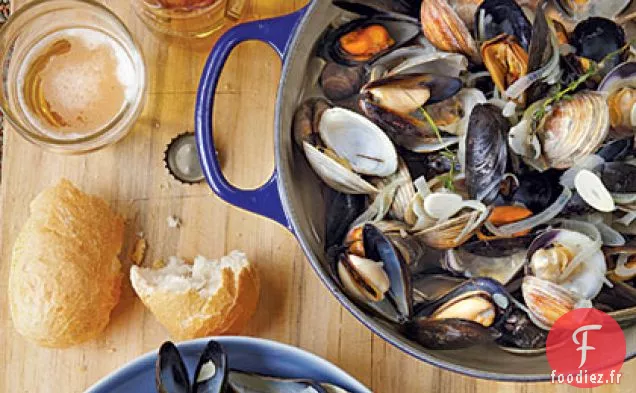 Palourdes et Moules Cuites à la Vapeur à la Bière