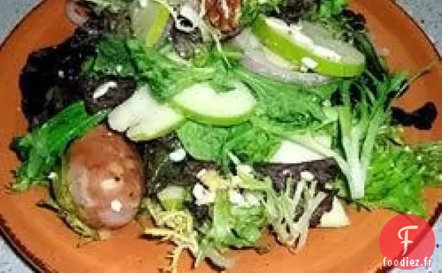 Salade de Pommes Croquantes et de Saucisses