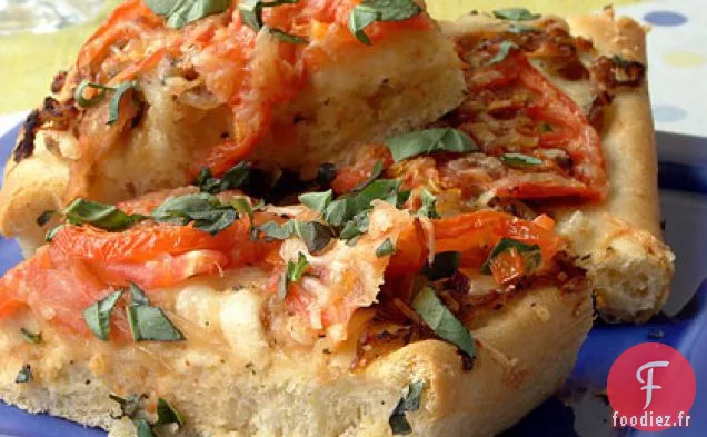 Focaccia Tomate et Parmesan aux Oignons Caramélisés