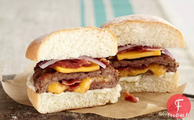 Hamburgers Farcis au Bacon et au Cheddar
