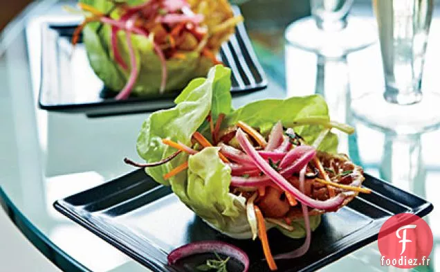 Laitue Bibb avec Vinaigrette aux Légumes Chauds