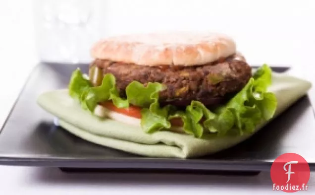 Burger De Dinde Aux Haricots Noirs Avec Frites De Courgettes Par Les Frères Deen