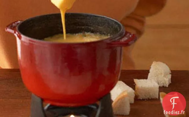 Fondue à la Bière et au Cheddar