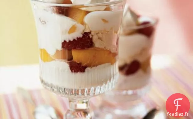 Pavlova Parfaits à la Pêche et à la Framboise