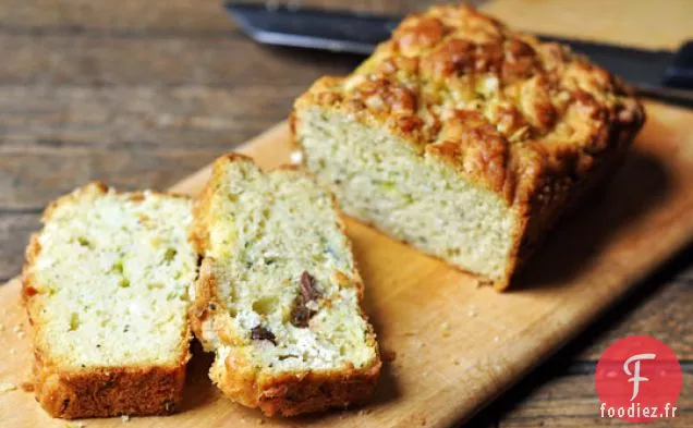 Gâteau de Petit-Déjeuner Aux Courgettes Et aux Olives, à la Française