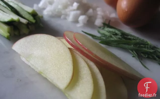 Omelette aux Pommes et aux Courgettes à la Sauge