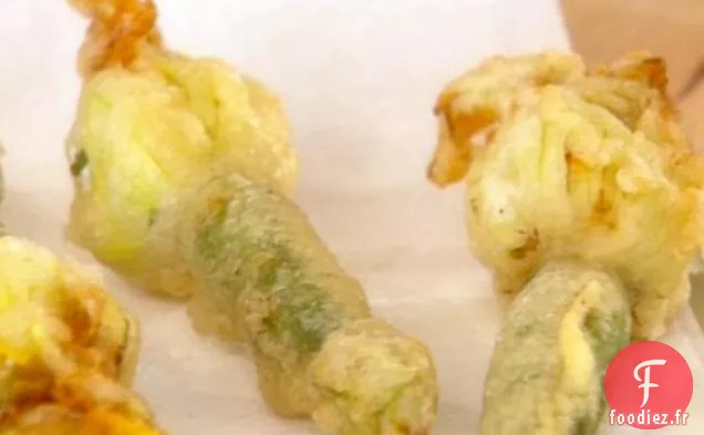 Fleurs de Courgettes Farcies au Fromage Frit