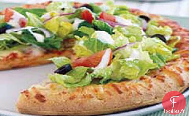 Pizza Garnie de Salade du Jardin