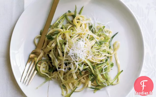 Linguine de Courgettes aux Herbes