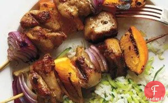 Brochettes De Poulet Grillé Et D'Orange Avec Recette De Riz Aux Courgettes