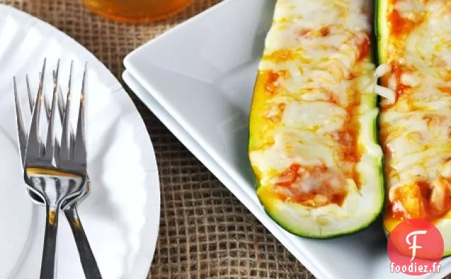 Bateaux à Pizza aux Courgettes et Saucisses au Poulet