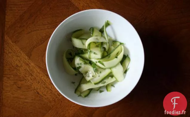 Rubans De Courgettes Et Courges Jaunes Au Daikon, Origan Et Basilic