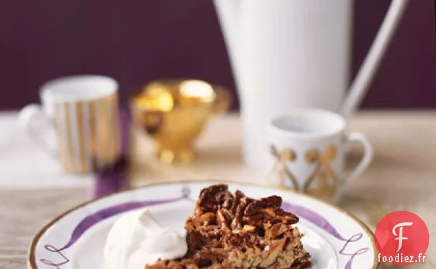 Quartiers de Pacanes avec Crème Fouettée à la Cassonade