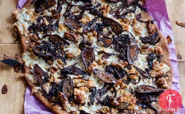 Pizza à l'Oignon Rouge et aux Figues Caramélisées