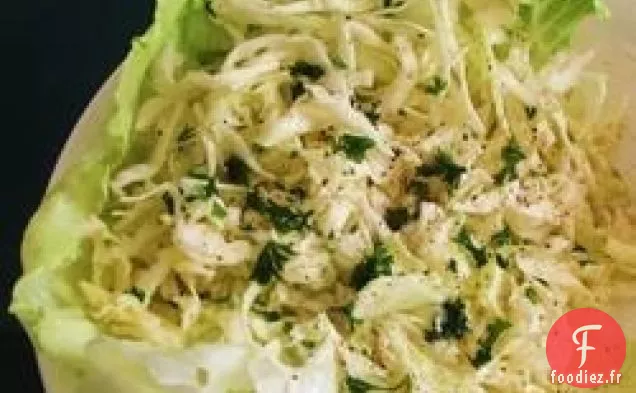 Salade de Chou avec Vinaigrette Citron-Ail
