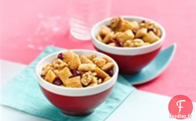 Mélange de Casse-croûte aux Noix Douces à la Cannelle et à la Pomme Chex®