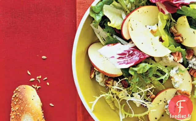 Salade de Pommes et Gorgonzola Avec Vinaigrette À l'Érable