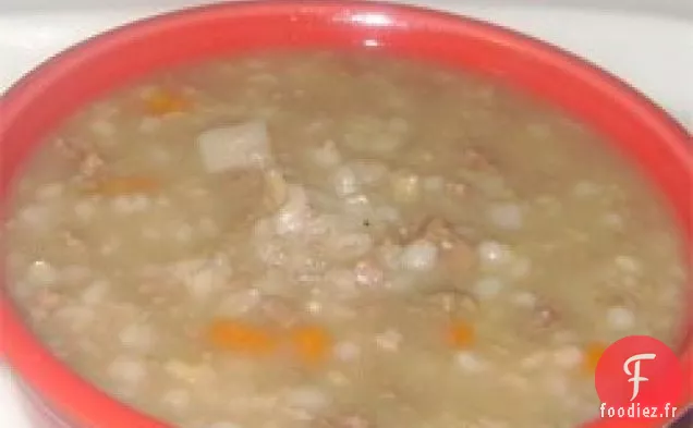 Soupe Crémeuse d'Orge aux Champignons de Boeuf dans une Mijoteuse