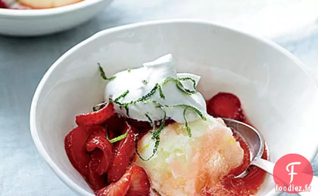 Fraises au Miel et au Citron Vert à la Crème Fouettée