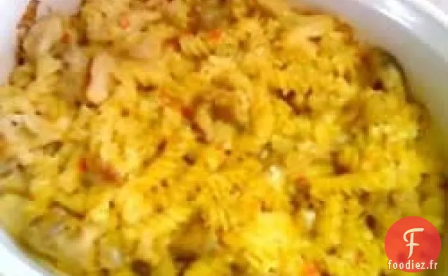 Pâtes au Poulet au Fromage Et aux Légumes Cuites au Four