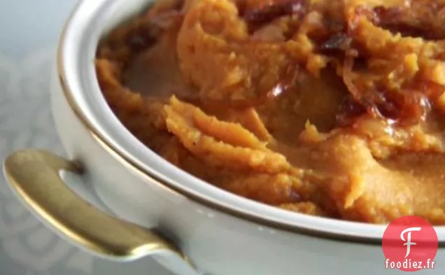Purée de Patates Douces à l'Érable aux Oignons Caramélisés