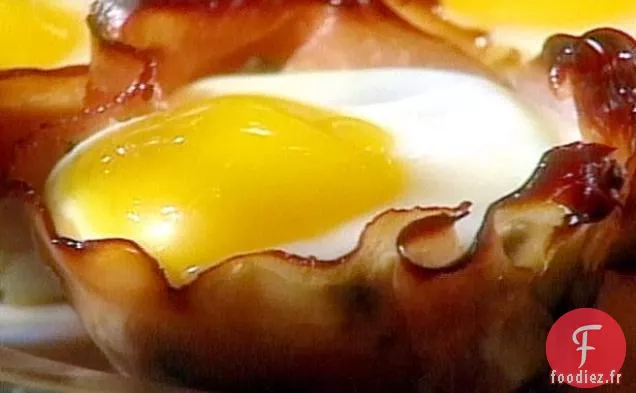 Œufs au Four et Champignons dans des Chips de Jambon