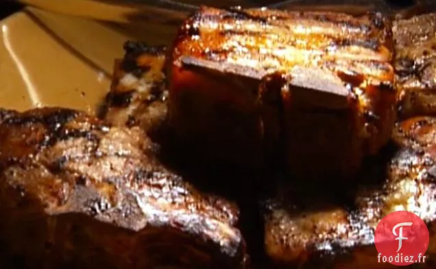 Côtelettes de Porc Fumées à la sauce BBQ au Bourbon à la Pêche