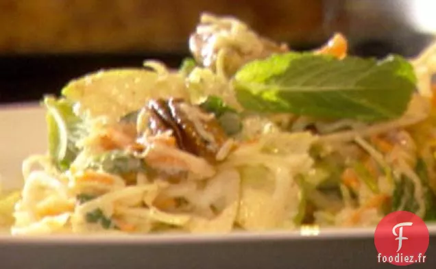 Salade de Chou aux Pacanes et Vinaigrette épicée