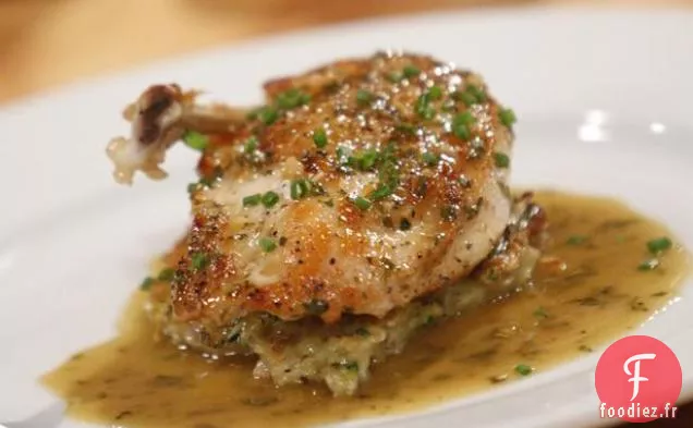 Poitrine de Poulet Poêlée avec Jus d'Herbes et Hachis de Pommes de Terre et Légumes